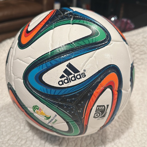 COPY - Adidas Brazuca Official Match Ball FIFA World Cup 2014 Soccer Ball Size 5 - Picture 4 of 5